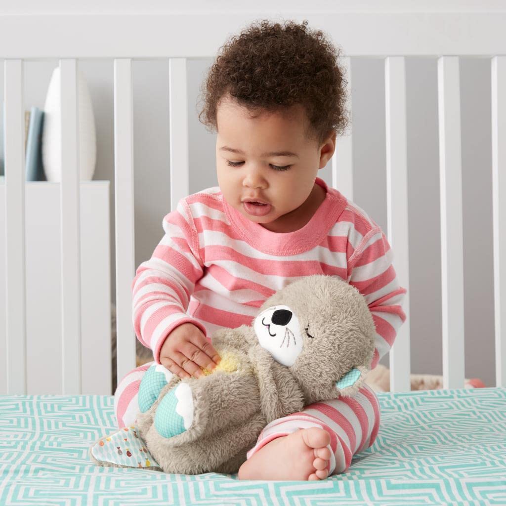 Fisher-Price Soothe 'N Snuggle Otter | Newborn Baby Toys & New Baby Gifts | Plush Soft Toys for Babies with Light and Sound Machine | Baby Girl and Baby Boy Gifts | Newborn Essentials, FXC66