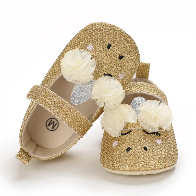 Cute Spring Newborn Golden Baby Shoes Non Slip Cloth Bottom Girl Shoes Elegant Breathable Casual Baby First Walking Shoes 0-18 M