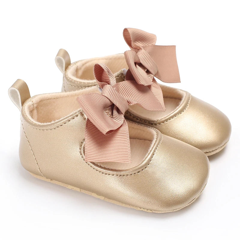 Cute Spring Newborn Golden Baby Shoes Non Slip Cloth Bottom Girl Shoes Elegant Breathable Casual Baby First Walking Shoes 0-18 M