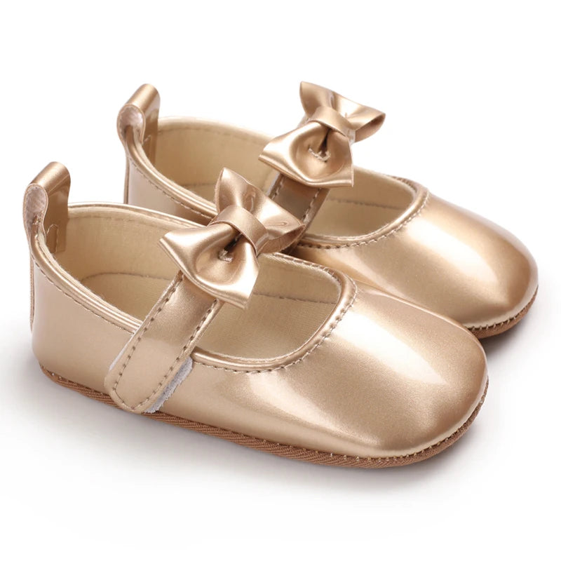 Cute Spring Newborn Golden Baby Shoes Non Slip Cloth Bottom Girl Shoes Elegant Breathable Casual Baby First Walking Shoes 0-18 M