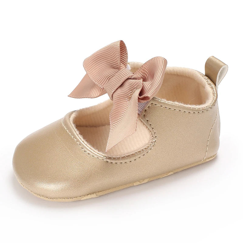 Cute Spring Newborn Golden Baby Shoes Non Slip Cloth Bottom Girl Shoes Elegant Breathable Casual Baby First Walking Shoes 0-18 M