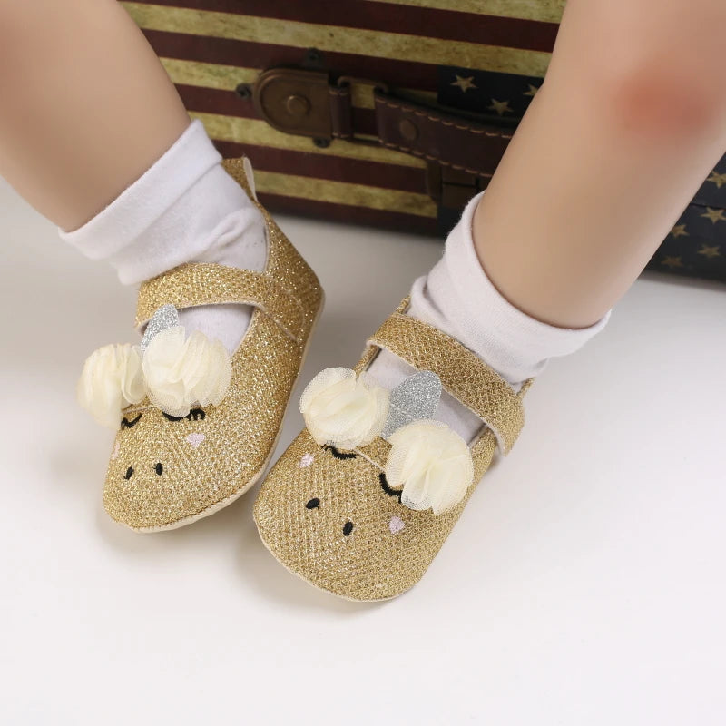 Cute Spring Newborn Golden Baby Shoes Non Slip Cloth Bottom Girl Shoes Elegant Breathable Casual Baby First Walking Shoes 0-18 M