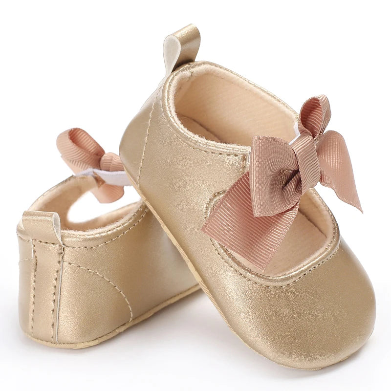 Cute Spring Newborn Golden Baby Shoes Non Slip Cloth Bottom Girl Shoes Elegant Breathable Casual Baby First Walking Shoes 0-18 M