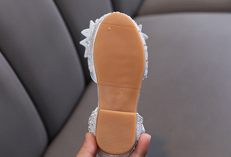 Baby Girls Princess Shoes Sequins Pearl Bow Kids Sandals Non-slip Children Shoes Party Wedding Elegant Performance Shoes F06144