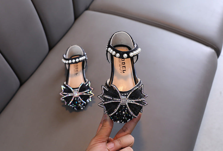 Baby Girls Princess Shoes Sequins Pearl Bow Kids Sandals Non-slip Children Shoes Party Wedding Elegant Performance Shoes F06144