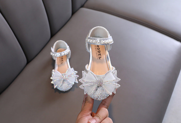 Baby Girls Princess Shoes Sequins Pearl Bow Kids Sandals Non-slip Children Shoes Party Wedding Elegant Performance Shoes F06144
