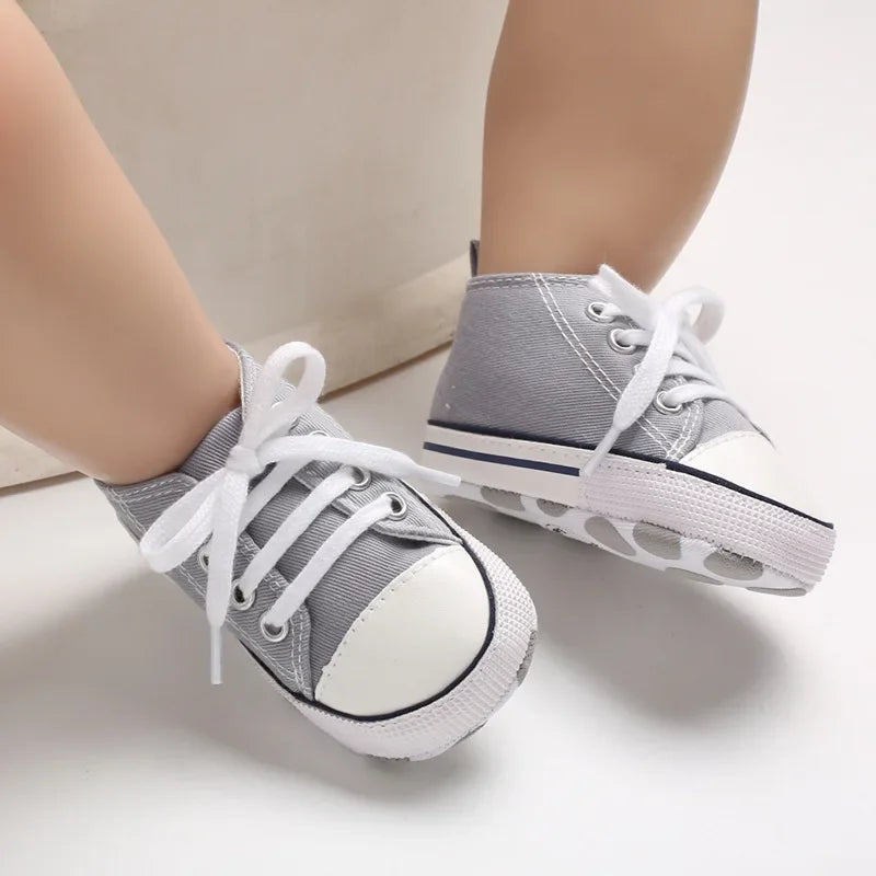 Canvas Sneakers Baby Boys Girls Shoes First Walkers Infant Toddler Anti-Slip Soft Sole Classical Newborn Baby Shoes 0-18 Months