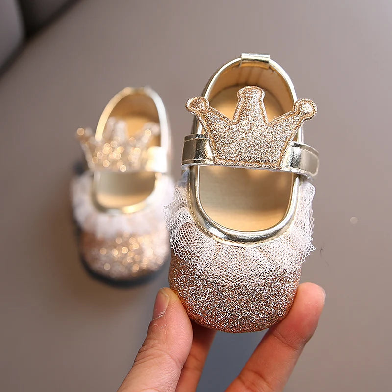 Cute Spring Newborn Golden Baby Shoes Non Slip Cloth Bottom Girl Shoes Elegant Breathable Casual Baby First Walking Shoes 0-18 M