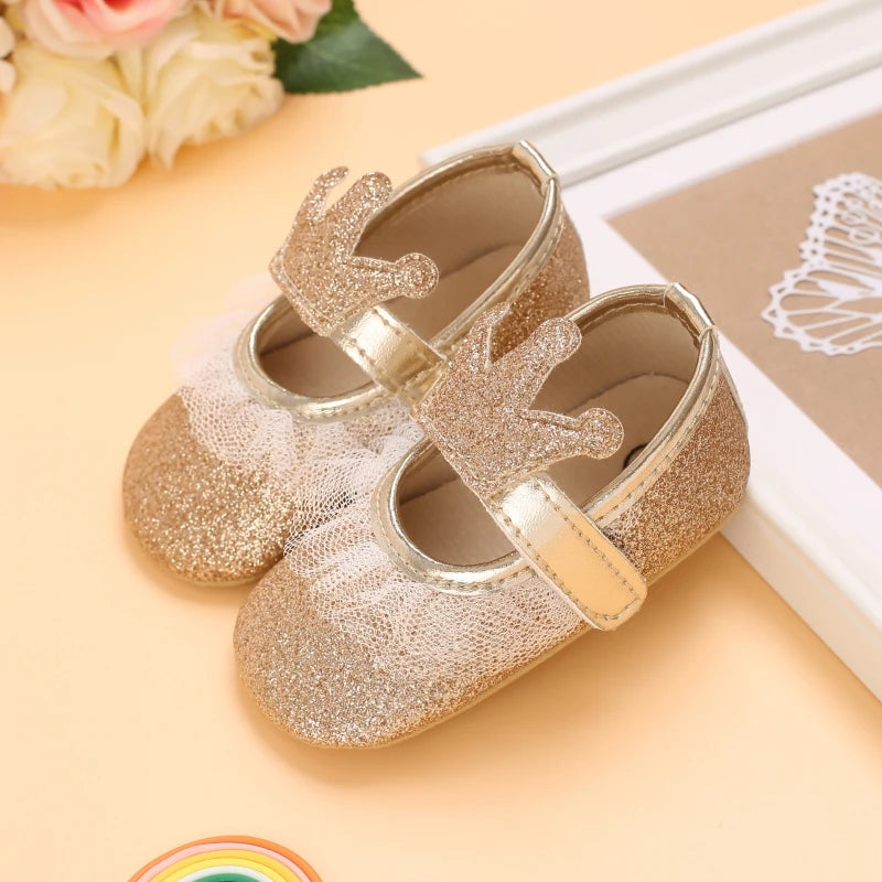 Cute Spring Newborn Golden Baby Shoes Non Slip Cloth Bottom Girl Shoes Elegant Breathable Casual Baby First Walking Shoes 0-18 M